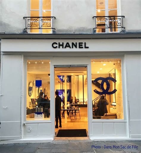 boutique chanel paris.